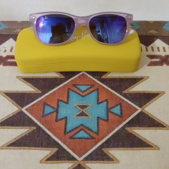 Ray Ban Sunglasses RJ9052S - Picture 7 of 7